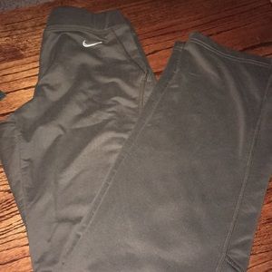 (J) Nike Dri-Fit fleece lined yoga pants